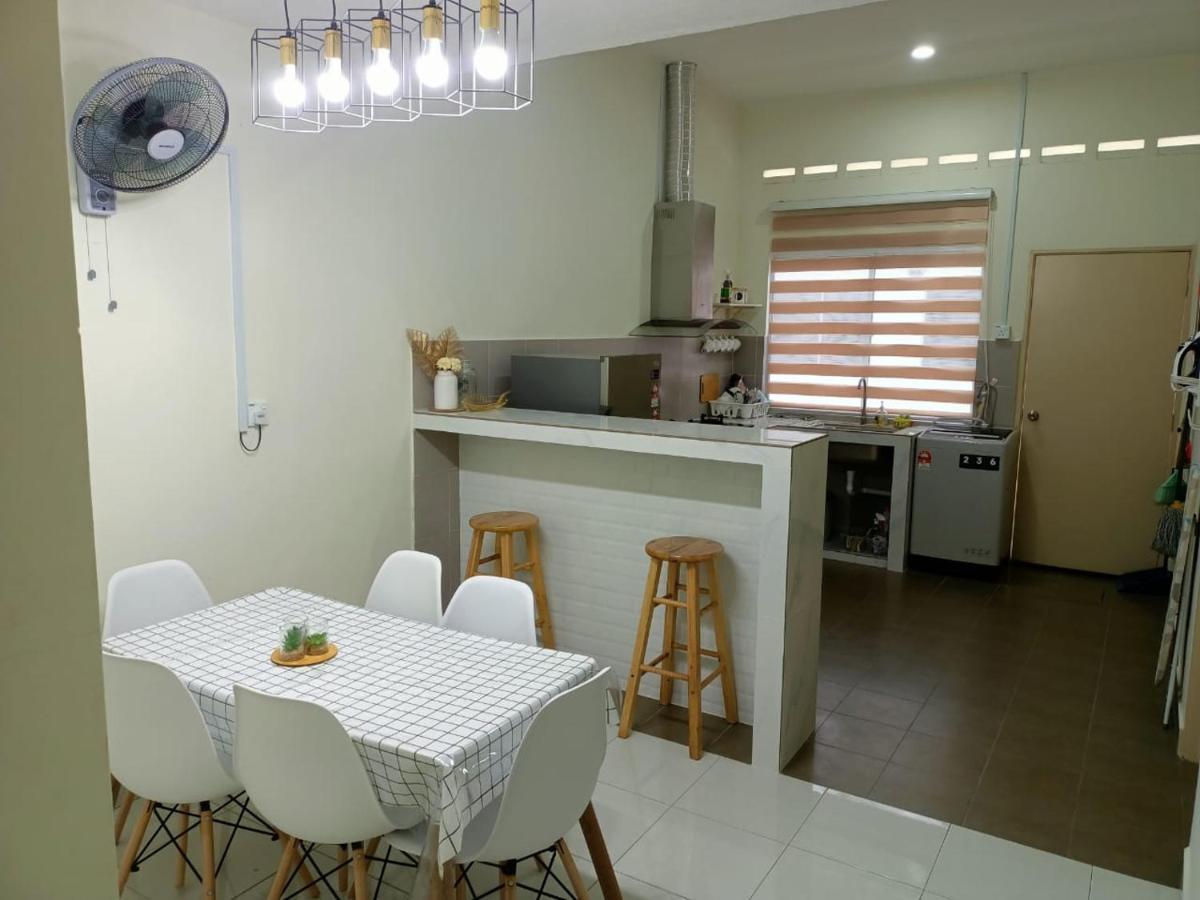 Zr D'Chili Homestay, Kemaman Chukai 外观 照片